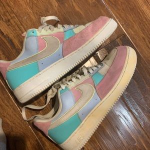 Nike Air Force 1 Easter egg
